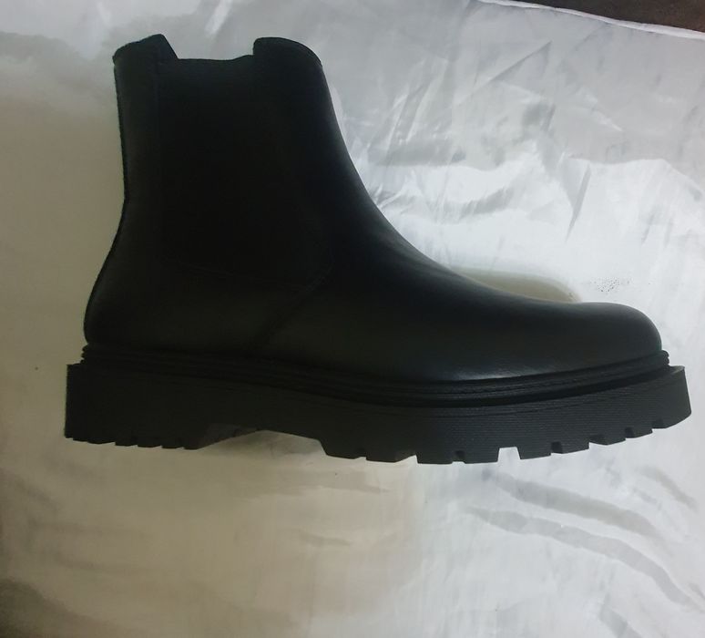 Продам сапоги димесезонные