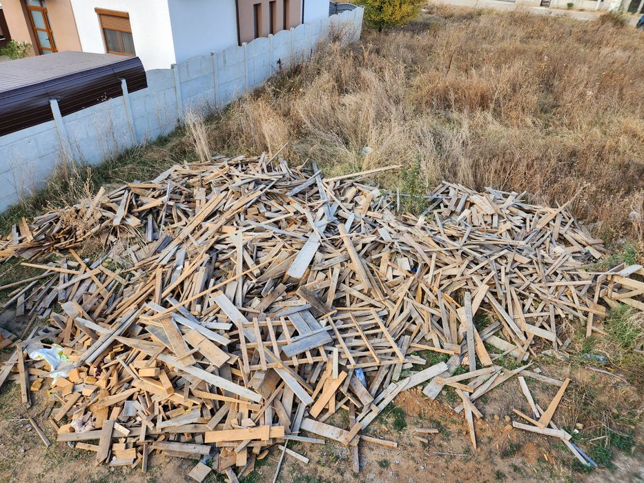 Vând lemne brad din constructii SCHIMB