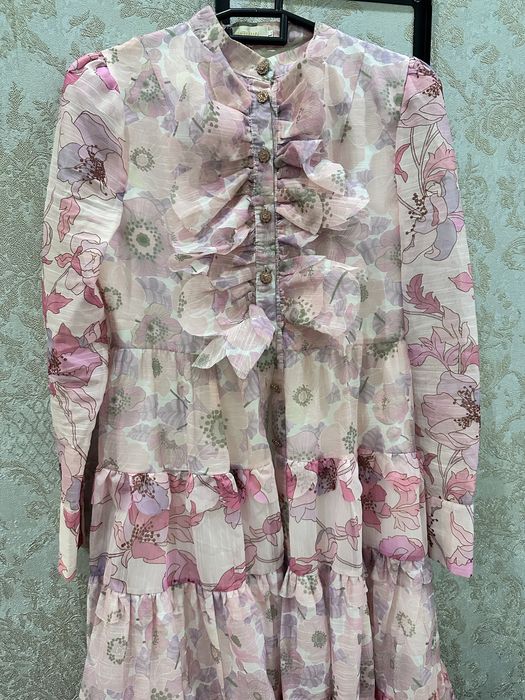 Продам женские платья