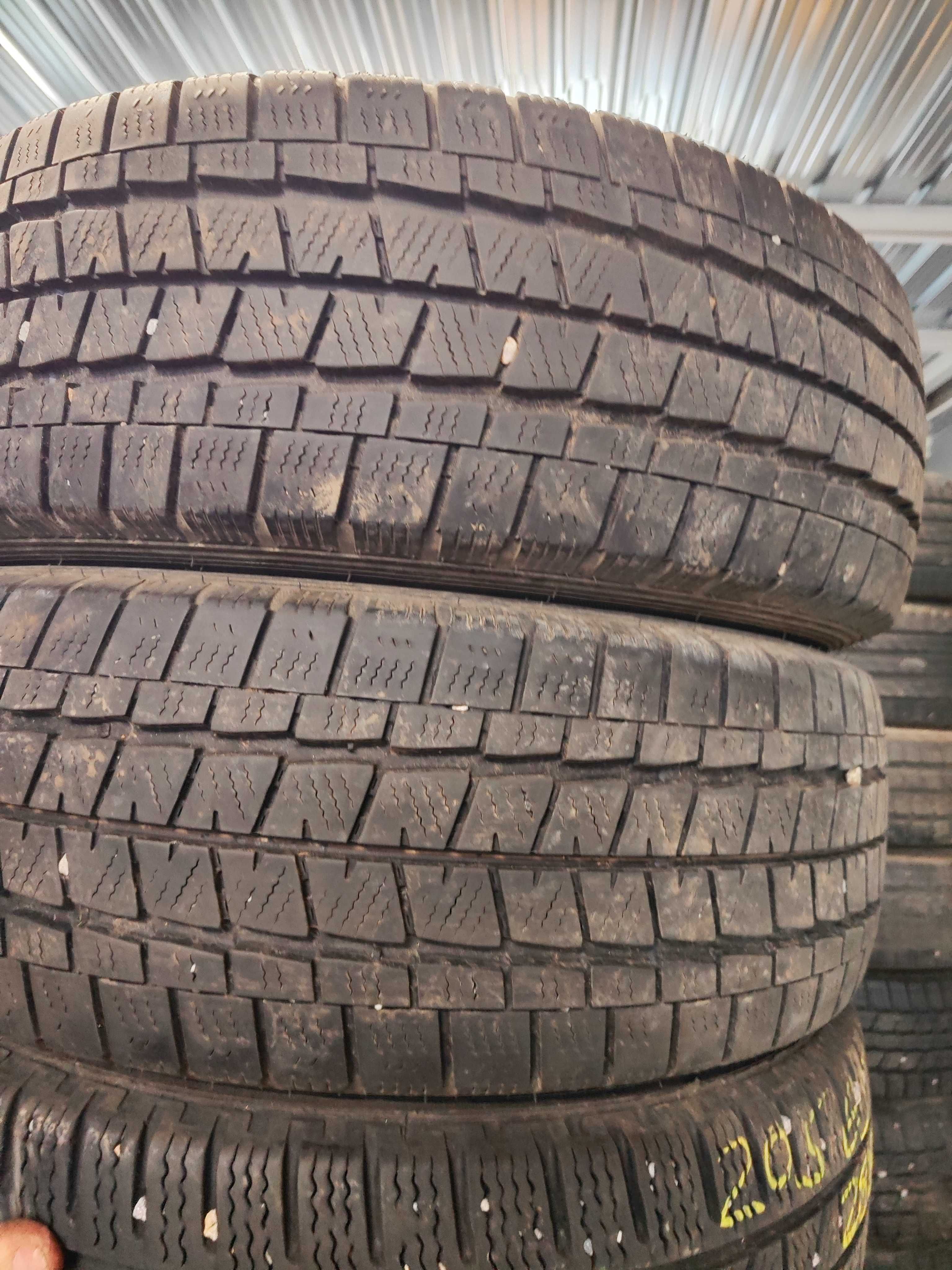 2бр.зимни гуми 205/65/16C Falken