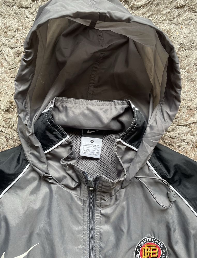Geaca/jacheta de primavara/toamna Nike S gri/negru