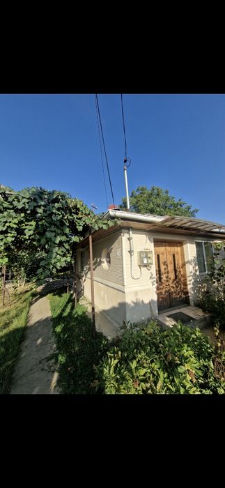 Inchiriez casa 2 camere