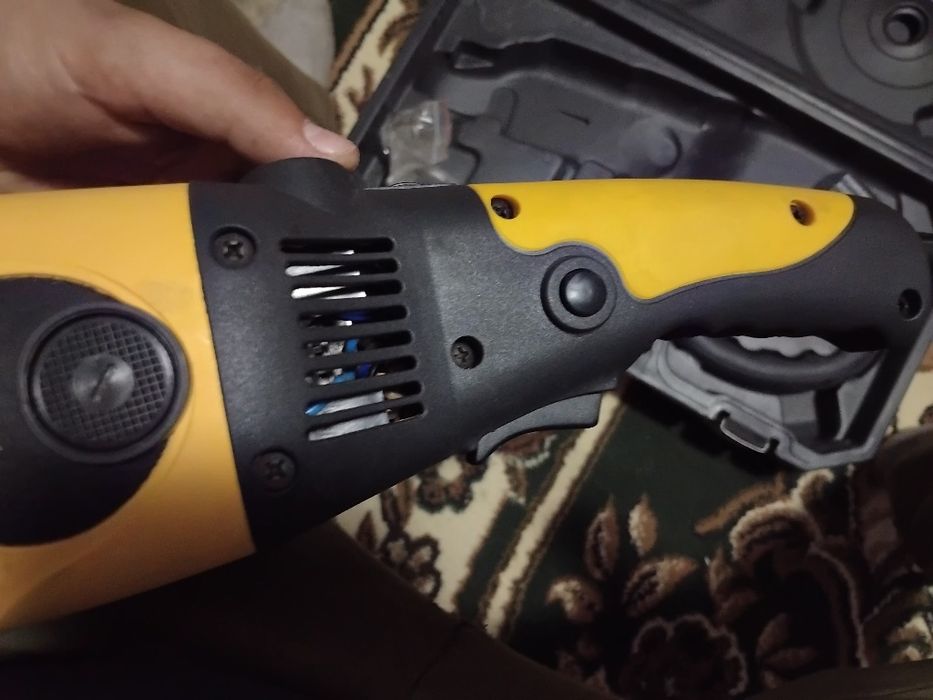 Vând polizor de polisat