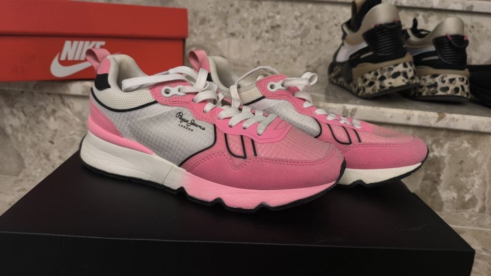 Pepe Jeans Brit Pro Neon W
Сникърси Brit Pro Neon W PLS31460 Розов