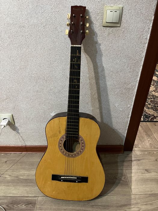 Продам гитару!!!