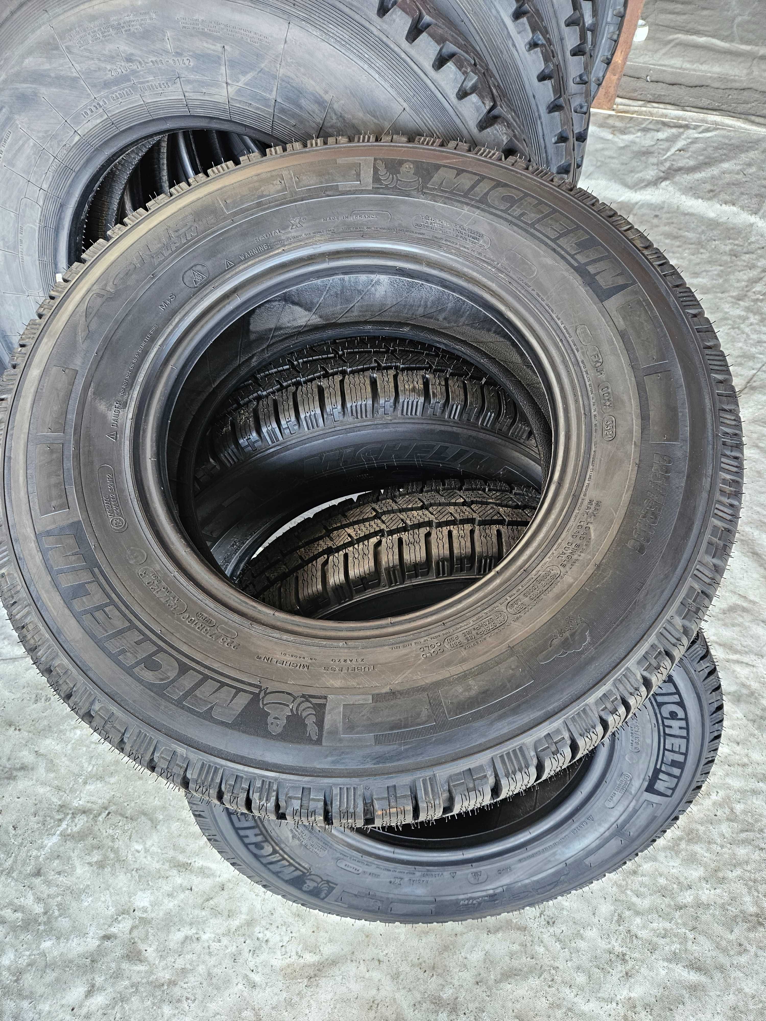 2 Нови зимни гуми 225/75R16C Michelin Agilis Alpin 121R 12PR France