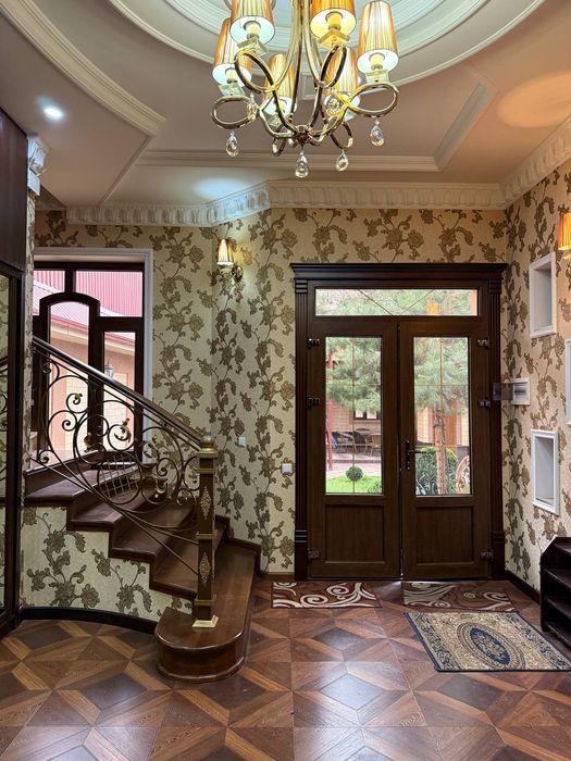 Аренда дома Центр Луначарского 6 комнат