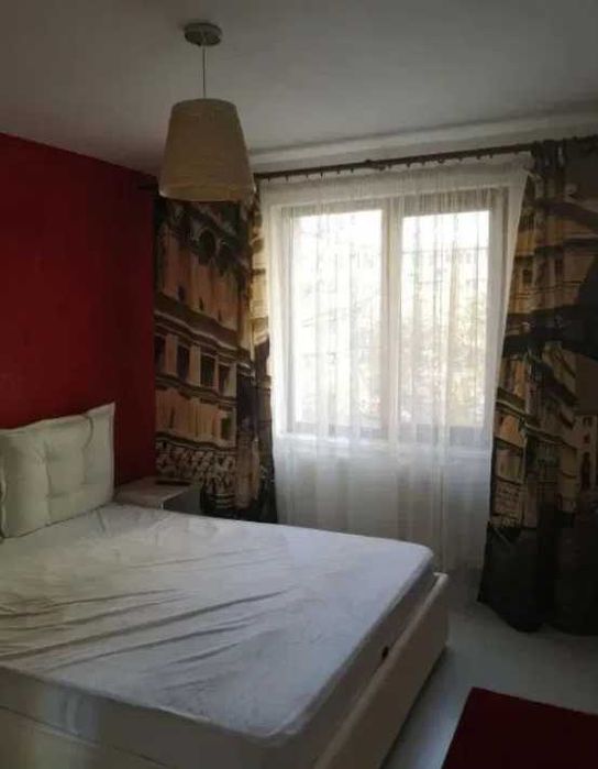 Дава се под наем Тристаен апартамент в Пловдив, Младежки Хълм - 82 кв.м за 331.5 € - Снимка #2