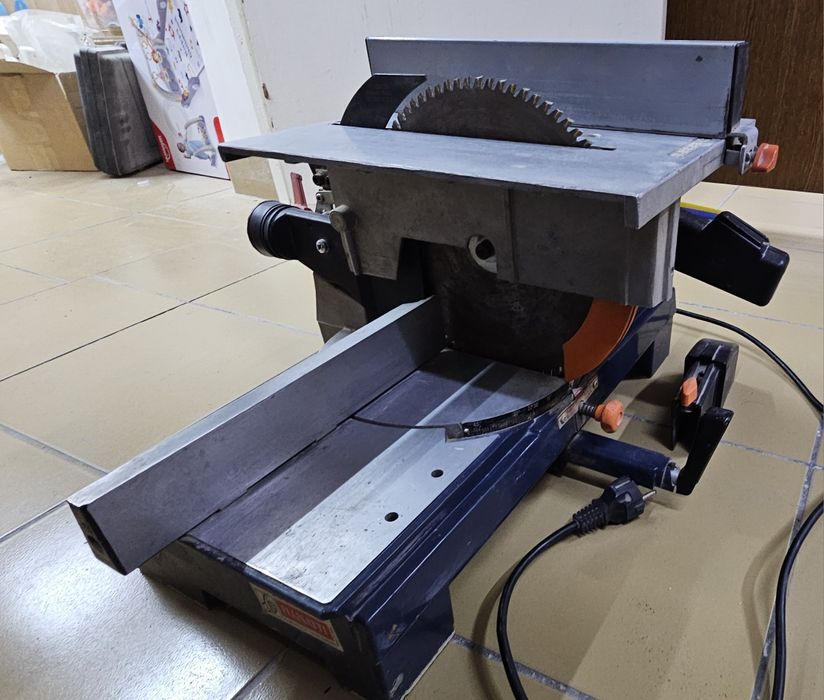 Станок торцовка циркулярная пила Д-250 Италия