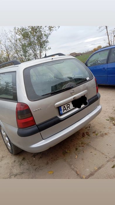 Vand opell în stare foarte bună