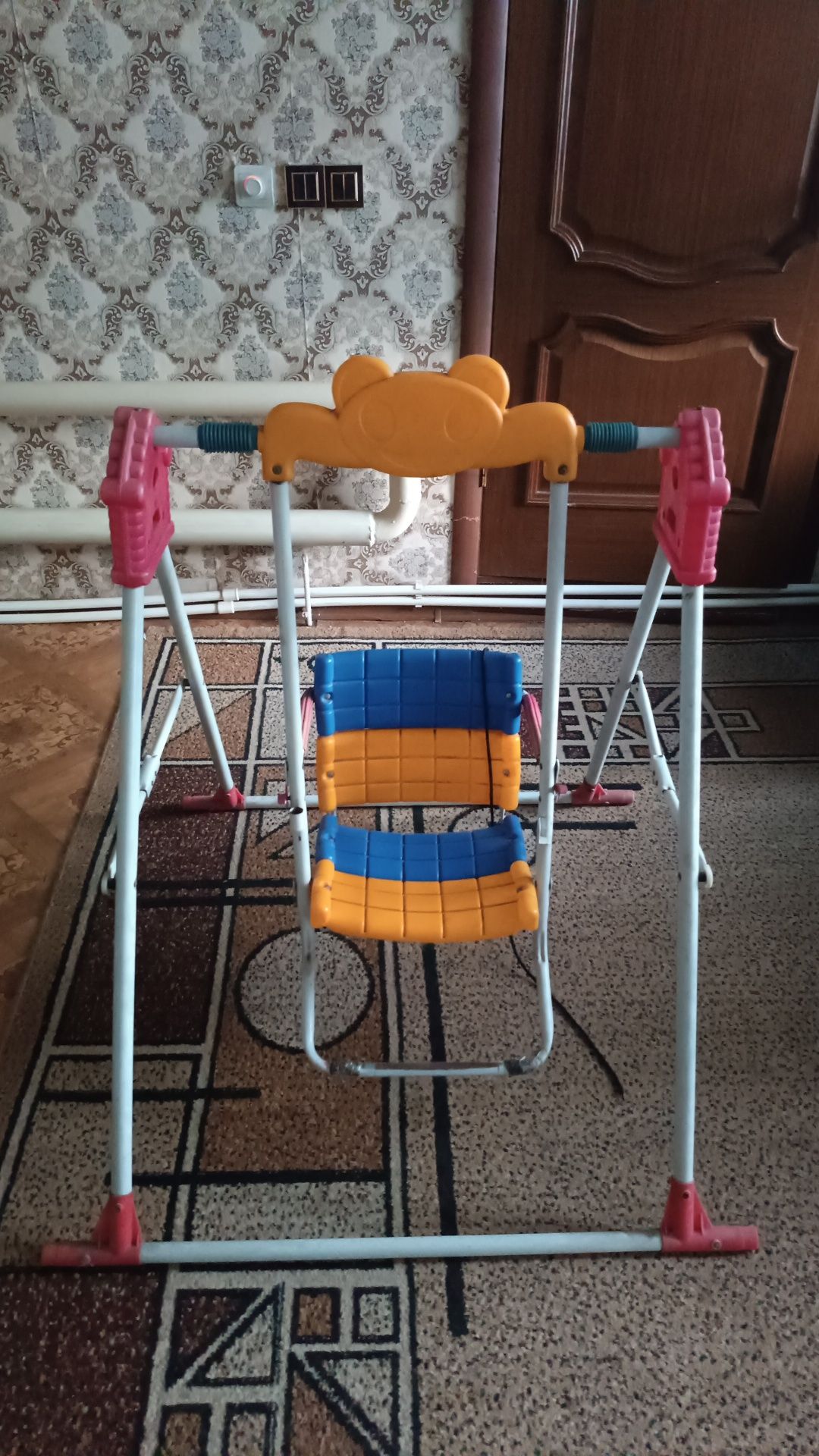 Продаю детскую качелю