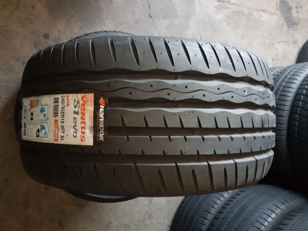 Hankook 245/30 R19 89Y vară NOI