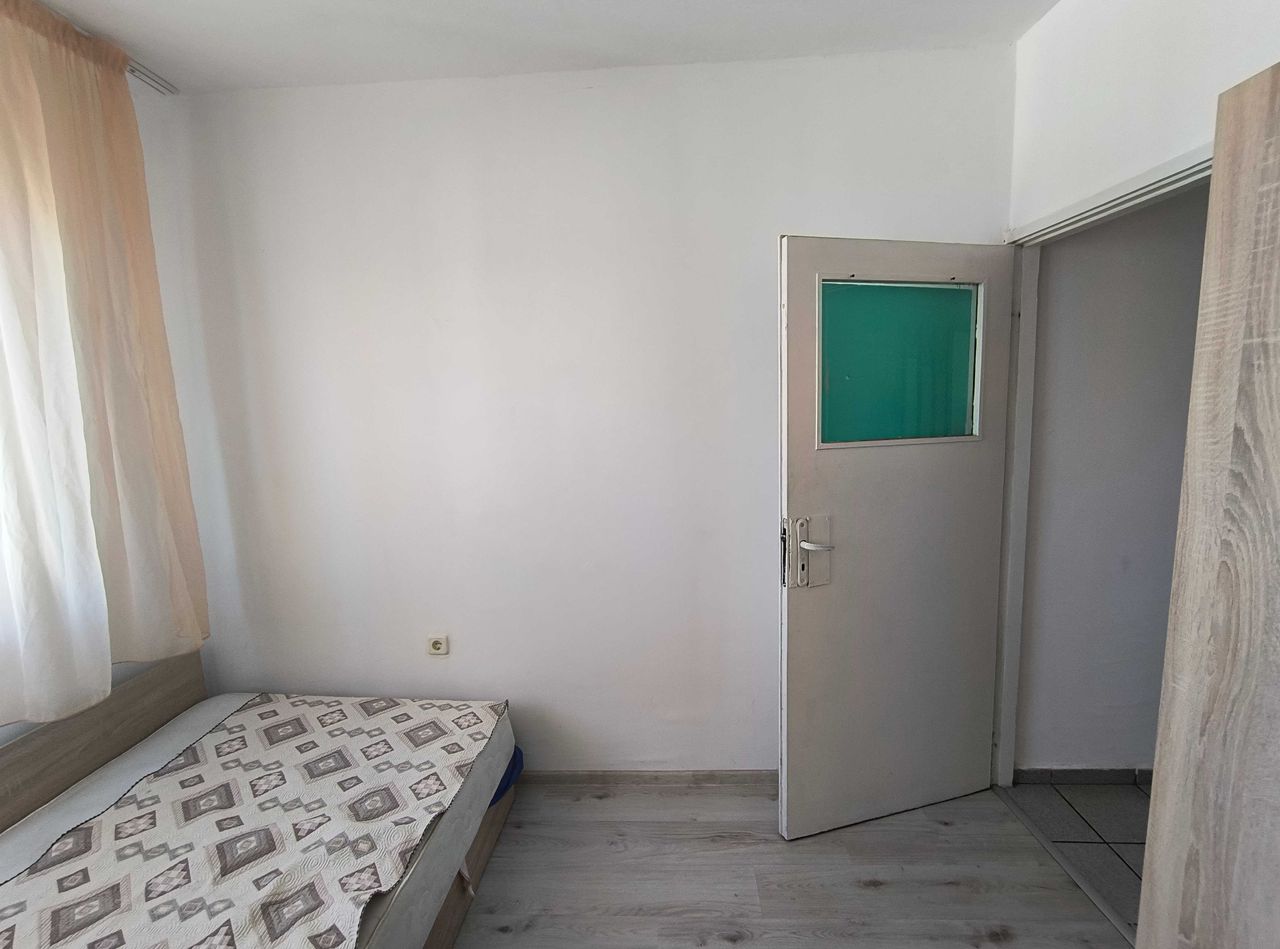 Продава се Двустаен апартамент в Стара Загора, Самара 3 - 51 кв.м за 1216 €/кв.м - Снимка #14
