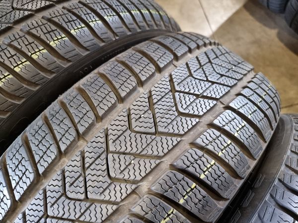 225/55/18 PIRELLI 4бр