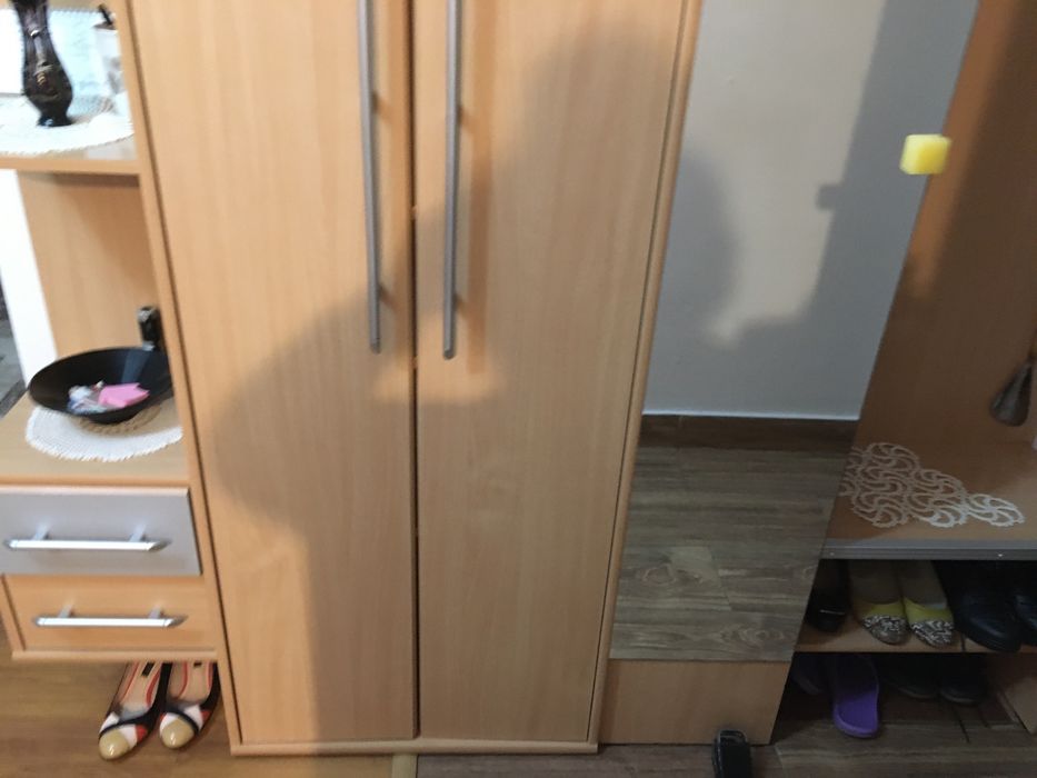 Cuier din pal melaminat pentru hol culoarea cires