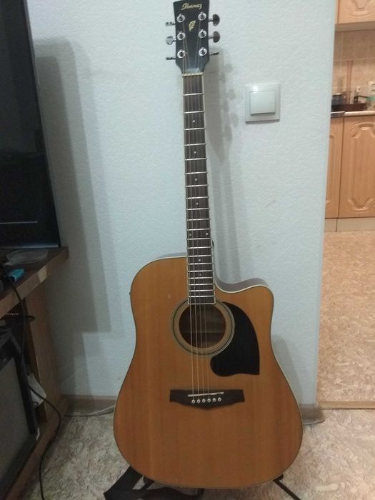 Отличная электроакустическая гитара Ibanez