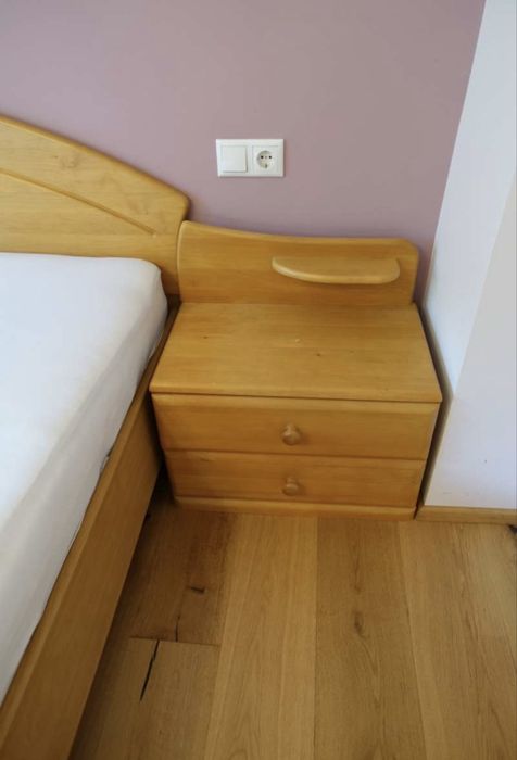 Pat 180/200 Lemn masiv Stare foarte buna!!