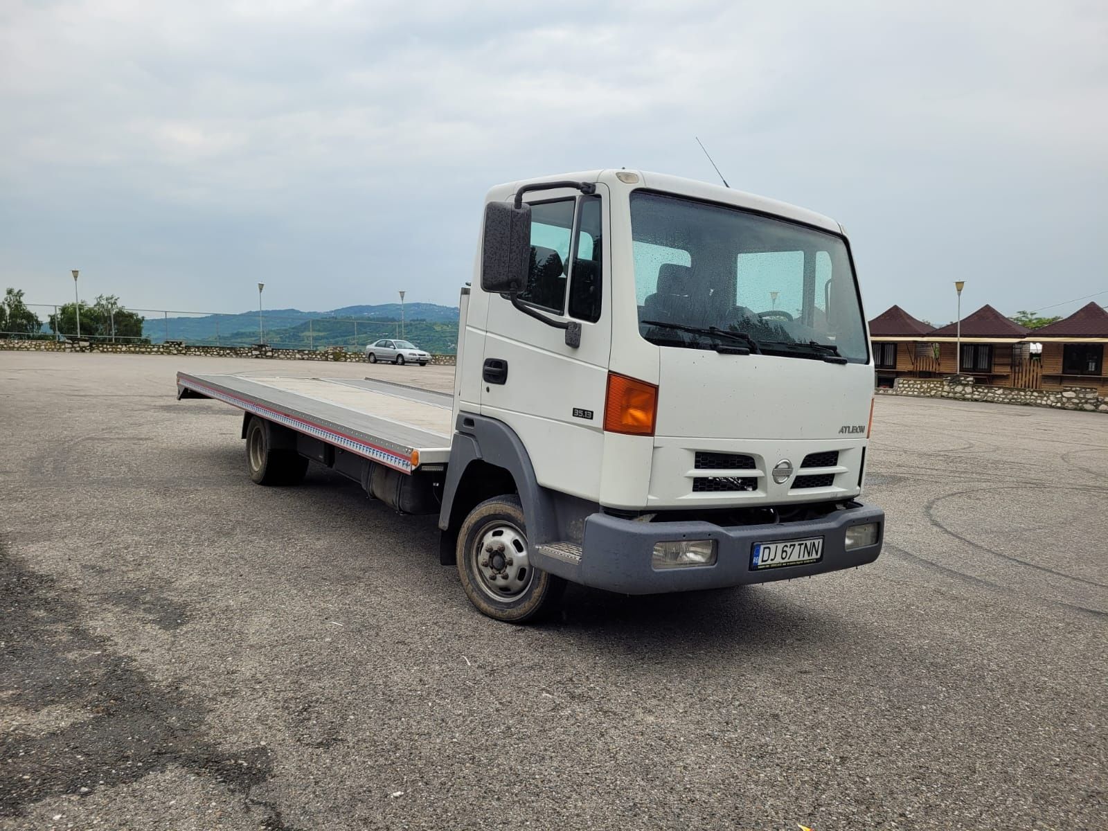 Transport marfa structuri metalice ,containere ,auto