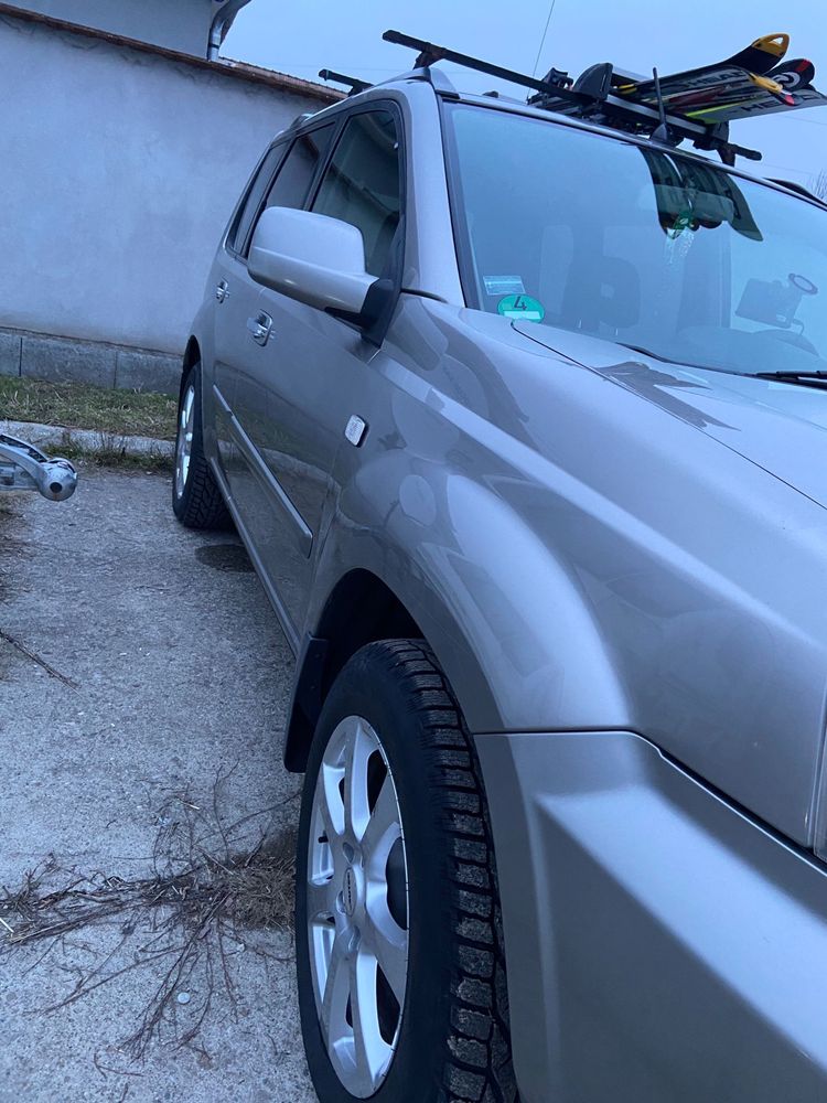 nissan ixtrail 2.2 dci2006 Model Columbia