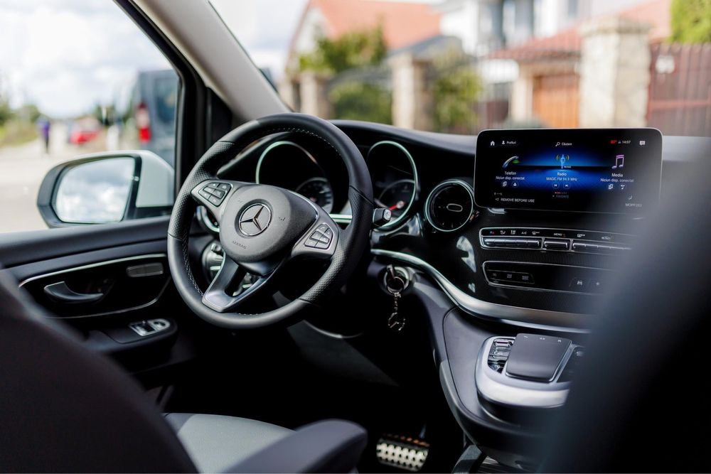 De inchiriat Microbuze 8+1 locuri