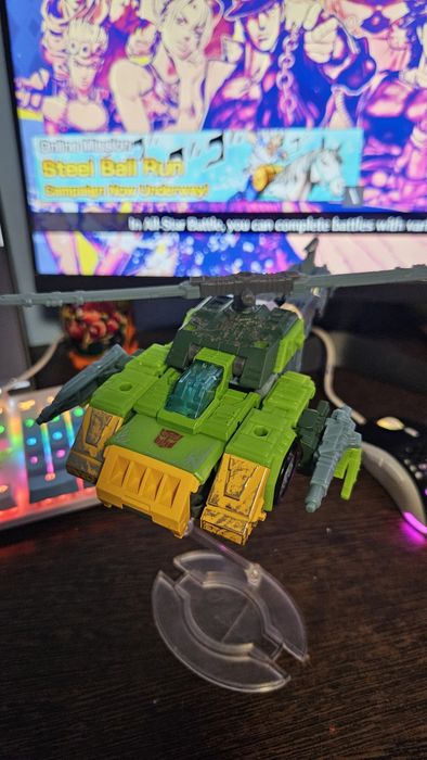 Transformers: War for Cybertron Siege Voyager Class Springer
