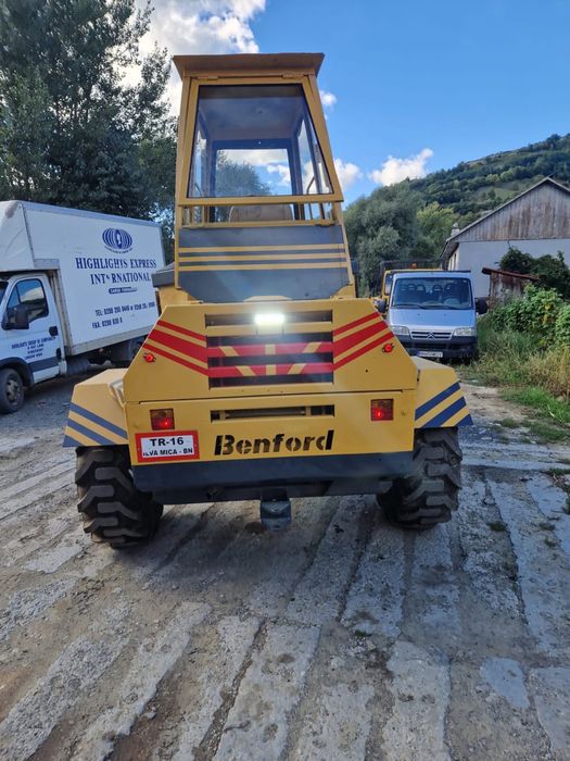 Dumper 4x4 Benford
