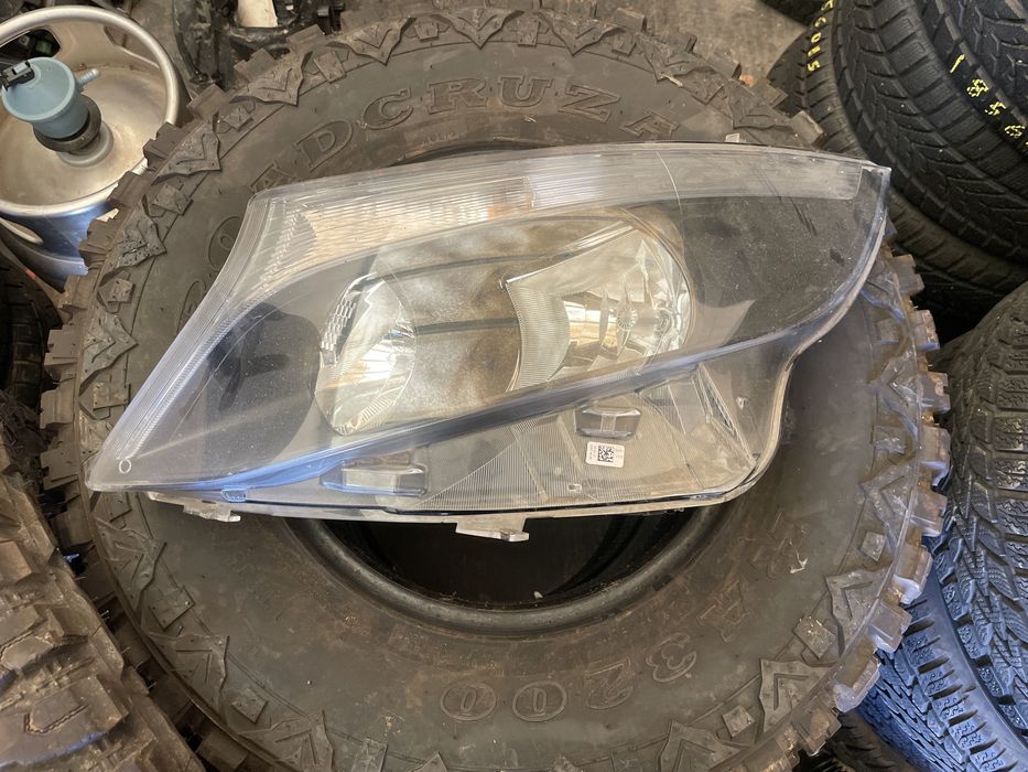 Ляв фар Mercedes Vito w447