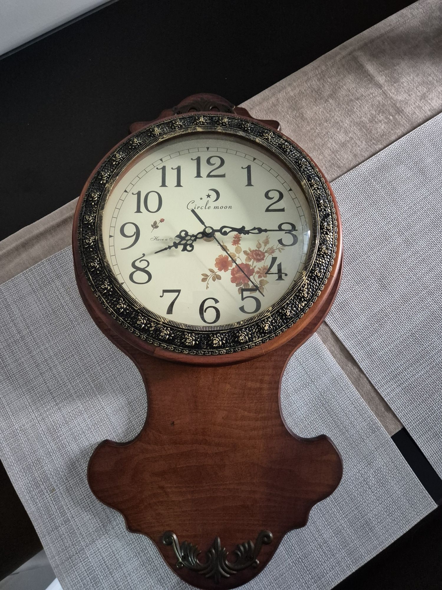 Ceas de perete vintage- calitate excelenta,