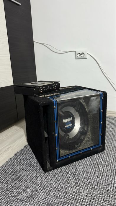 Subwoofer 1200w Magnat Pro Charger + statie 500w