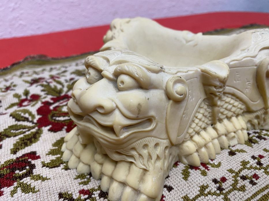 Декоративен пепелник купичка дракони Китай 1980те винтидж стил