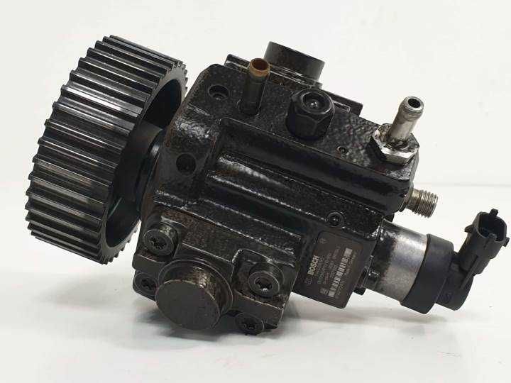 Pompa injectie Opel Insignia 2.0 cdti cod 0445010193
