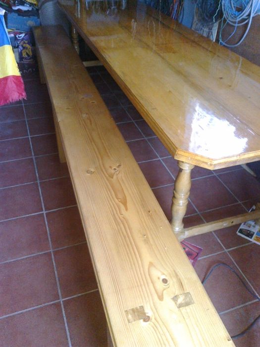 Masa din lemn masiv-3,20 m și bancă din lemn-4m
