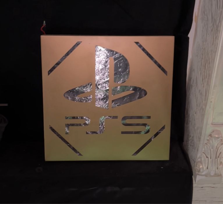 Продам банеры для Ps5 светящие