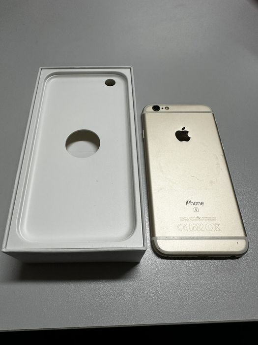 Apple iphone 6s 64GB GOLD