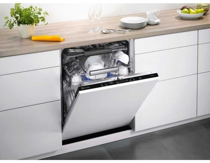 (Встраиваемая) Посудомоечная машина Electrolux EEA927201L Уценка