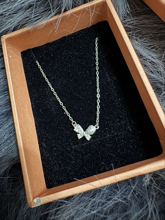 Сребърно колие ново