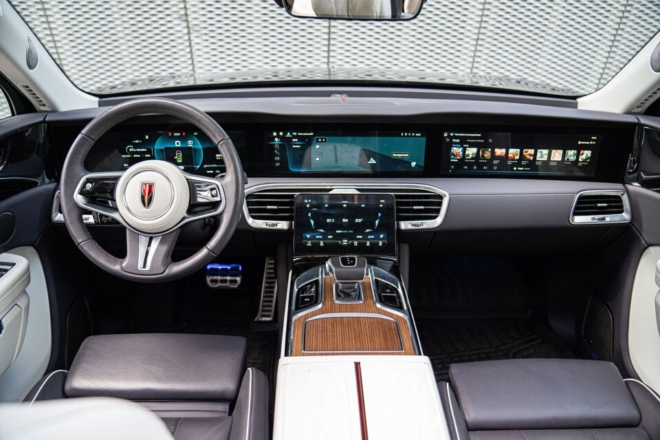 Hongqi E-HS9 премиальный электромобиль