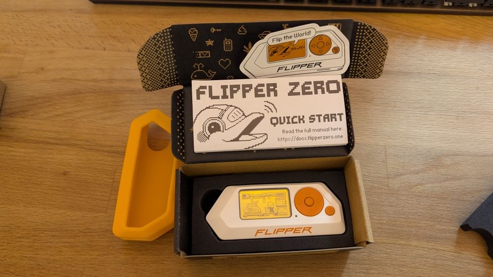 Flipper Zero + WiFi Dev Board + husa