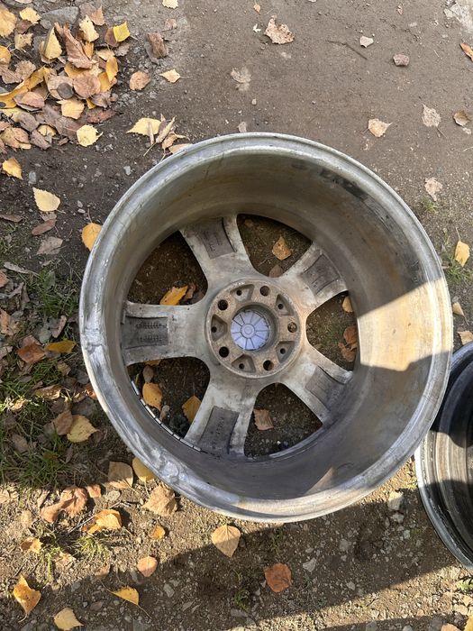 Продам R17 диски 5*120