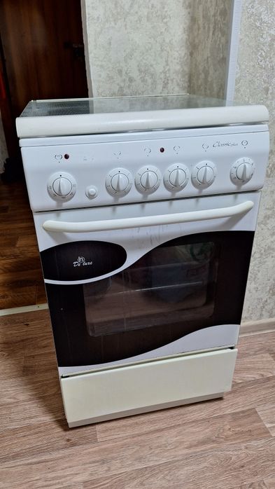 Плита с духовкой рабочая