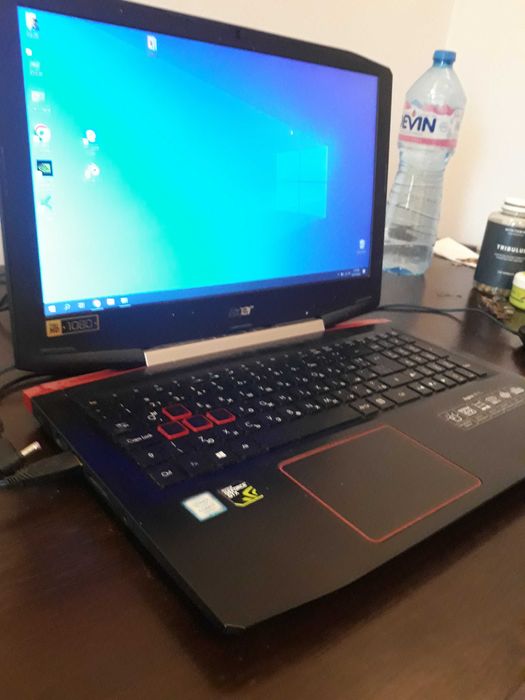 Лаптоп Acer Aspire VX 15 i7-7700HQ 2.80GHz / Geforce GTX 1050 4GB /SSD