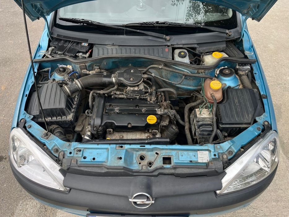 Opel corsa motor 1.2 benzina masina este tipla