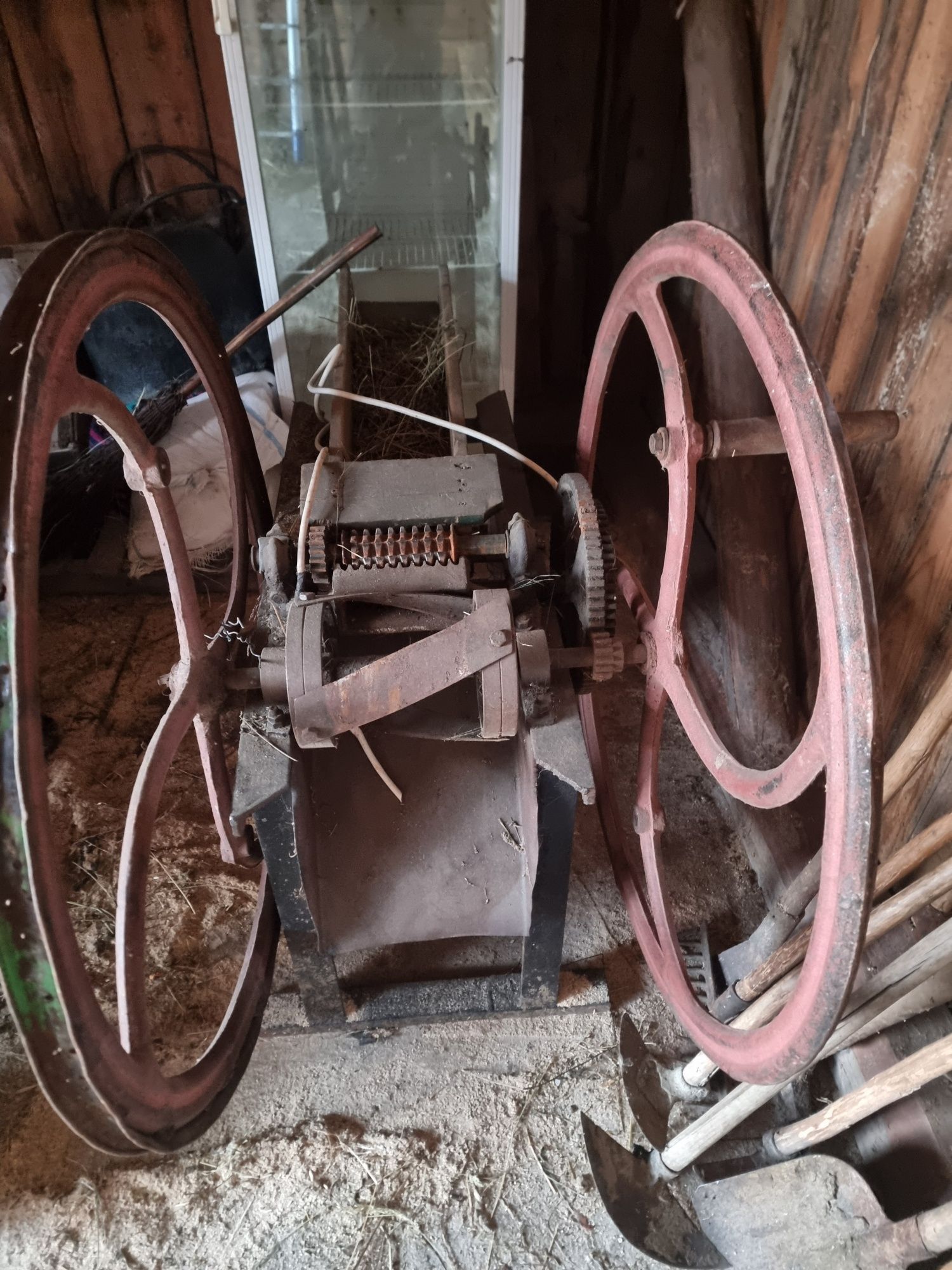 Vand siscornita cu motor