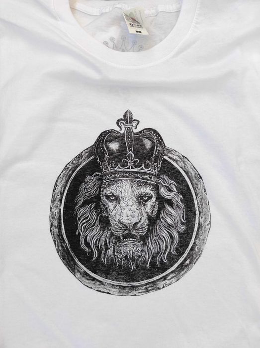 Тениски с уникален дизайн