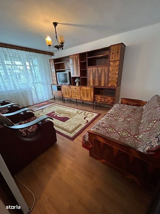 De vanzare 3 camere, zona Smirodava, 59.900 euro