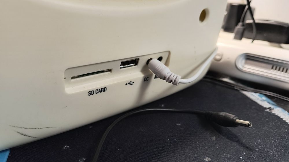 Aparat de birou cu Radio, ceas, bt-Konig