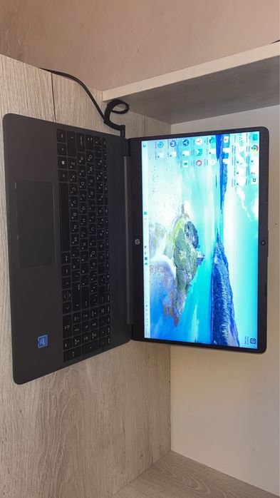 Ноутбук бу сатылады