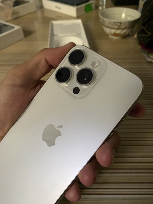 Iphone 15 pro max ideal