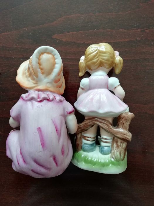 немски, английски и италиански статуетки