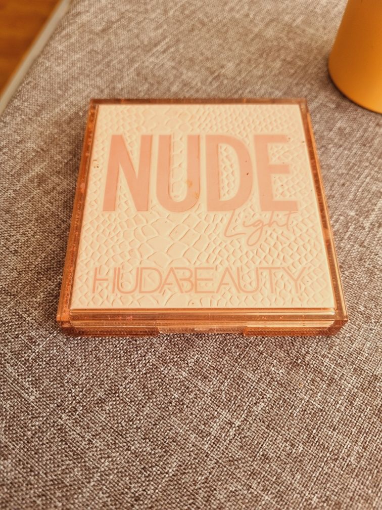 Оригинална палитра на Huda  nude